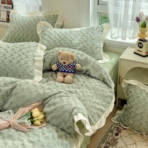 2023 Hot Lace Rose Rabbit Plush Four-Piece Set Comforter Set with Solid Pattern