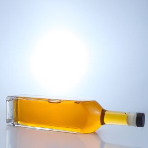 Square Shape Super Flint Glass Bottle in Clear Color for Vodka Whisky Tequila