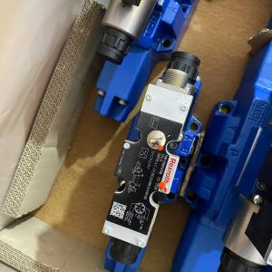 4WREE10WA25-2X/G24K31/F1V
4WREE10EA75-2X/G24K31/F1V
4WREE10EA25-2X/G24K31/F1V Electromagnetic valve Rexroth German proportional hydraulic valve original