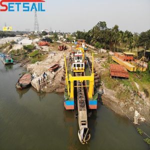 20 Inch Diesel Engine Cutter Suction Sand Dredger for Island Development