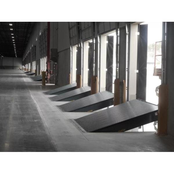 Quality Hydraulic Loading Dock Leveler High Strength Steel Warehouse Logistics Adjustable wholesale