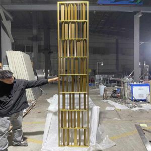 China 304 Gold PVD Coating Popular Design Home Interior Hotel Decorative Room Divider Modern Partition on sale