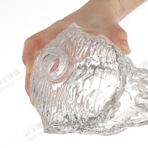 200ml Round Glass Bottle for Liquor Vodka Wine Whiskey Monkey Head Embellishment