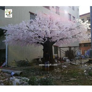 China UVG luxury wedding decoration design in huge artificial cherry blossom trees for photography backdrops CHR174 on sale
