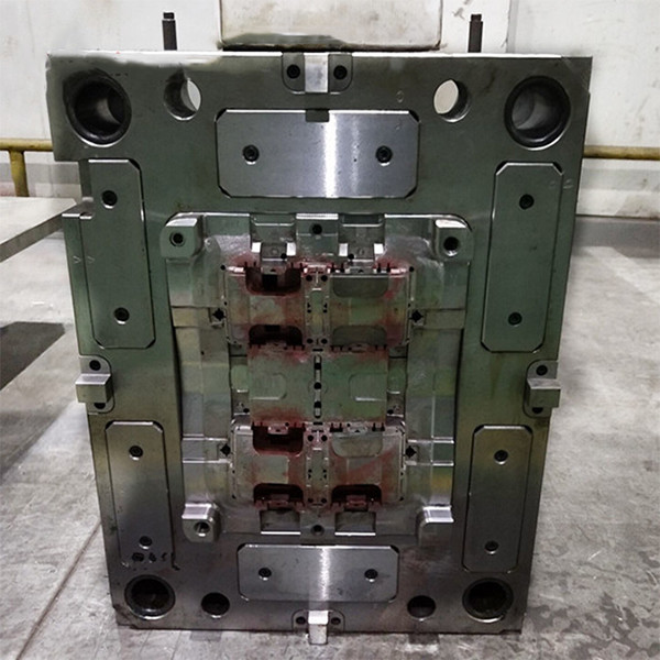 Quality Various Type Auto Plastic Injection Mold Tooling Lamp Car Bumper Moulding wholesale