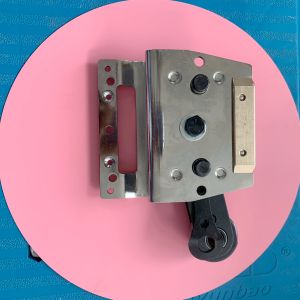 China Monforts Finishing Machine Spares Stenter Chain Link With Nickel Plating Pin Holder Black Color on sale