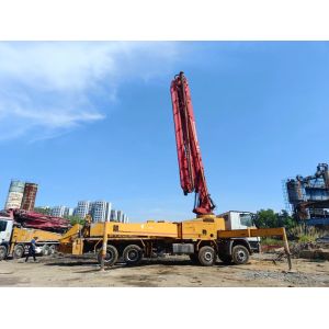 Refurbished Putzmeister Concrete Pump 38m 46m 49m 56m with Benz Chassis and