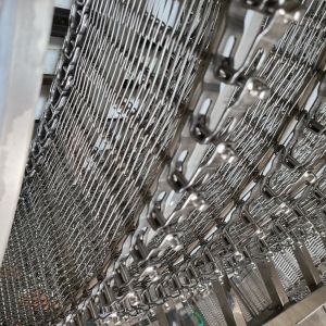 Flexible Cooling Tower Conveyor Spiral Transporting For Bakery