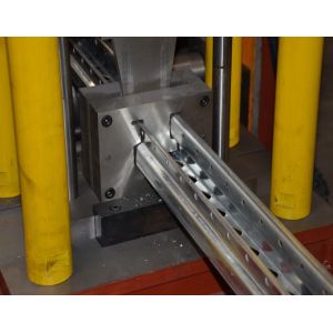 Mobile wall profile forming machine