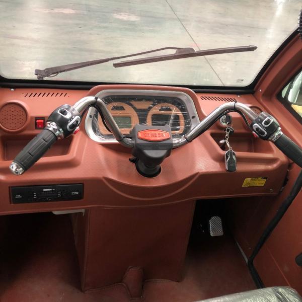 Passenger Enclosed Adults 650W Tuk Tuk Cargo