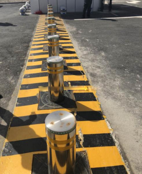 Quality Stainless Steel Bollards Hydraulic Road Blocker Variable Frequency Controller With LED Light wholesale