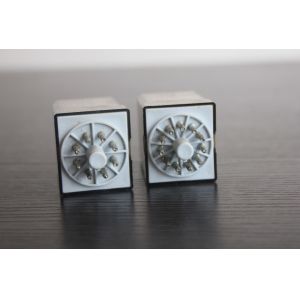 60.13 Type Coil AC 220V 11 Pins 3PDT Electric Power Relay with socket