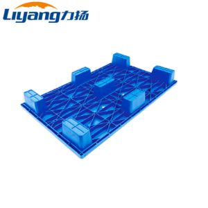 China Blue Solid Deck Hdpe Plastic Pallets Made From Recycled Plastic on sale