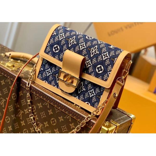 Lock Catch Medium Crossbody 25cm Luxury Chain Bag Monogram Printing