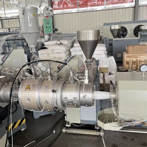 Three Layers 20-110mm PPR PPH PPRC Pipe Making Machine In ABA / ABC Structure