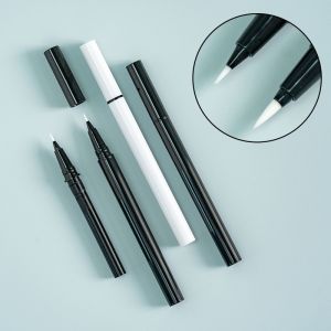 Customized Eyeliner Pencil Packaging Eyeliner Pencil with Exclusive Embossing