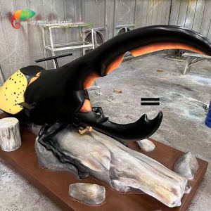 Durable Fiberglass Hercules Beetle For Theme Park Display And Decoration