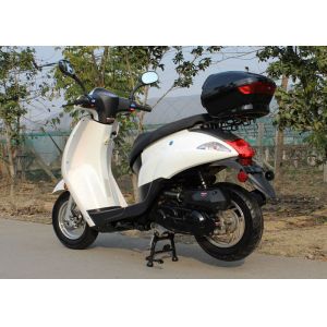 Horizontal Type 50cc High Power Scooter 2.5L Oil Consumption 4 Stroke