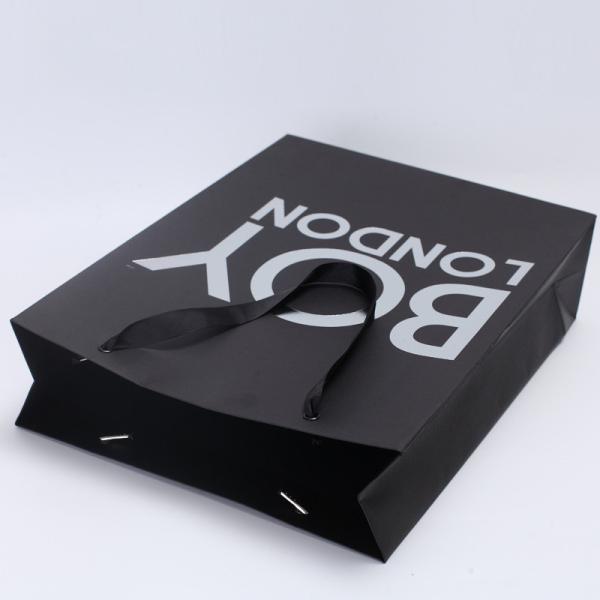 Quality Recyclable Paper Shopping Bags Customized Color For Underwear / T Shirt wholesale