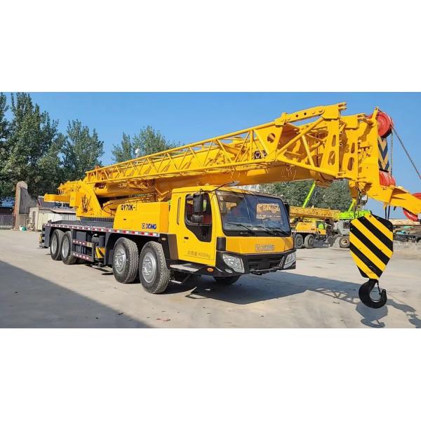 2011 Xcmg 70t Truck Crane Terrian Mobile Crane Hoist Crane Ideal for Heavy Duty Lifting