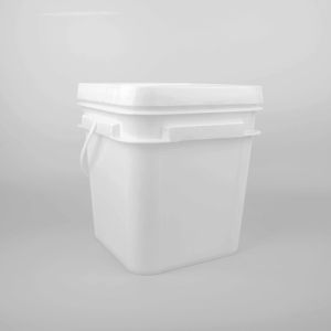 Chemical Resistant Square Plastic Bucket with Handle for Paint and Chemicals