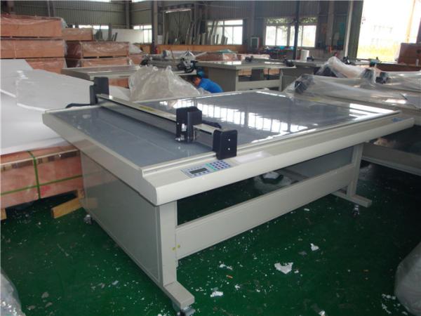 Quality Fully Automatic Flatbed Cutter Plotter / Board Cutter Machine With English Software wholesale