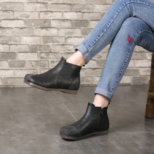 S022 Autumn and winter new style literary leather retro women's boots round toe