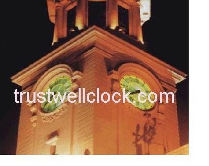 four 4 faces tower building clocks with GPS Synchronization in phase - Good