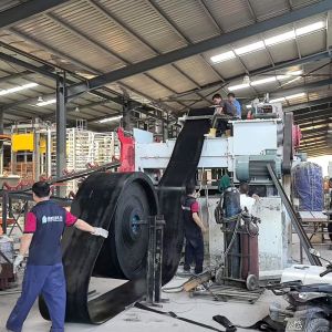 Clay Brick Making Machine Front Stencil Mixing Extruder in Brick Making Process