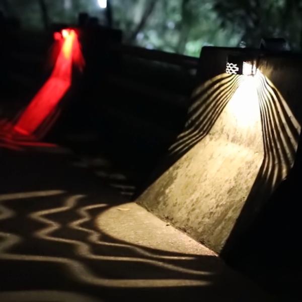 NI-MH Rechargeable Battery Solar Fence Light ABS Plastic 8-10 Hours 6.7 X 4.7 X