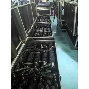 Used ACME long strip waterproof strobe 3IP, in new condition with flight case