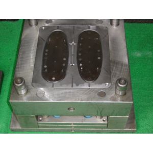 China Veicle PC Plastic Precision Injection Mould Auto Stamping Mold Design on sale