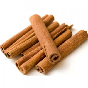 China Dried Spice Herbs Dry Cinnamon Stick For Food Condiments 8cm Cassia on sale