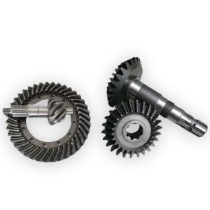 Gleason Type Helical Gear Transmission with Crossed Axes in Mechanical Systems