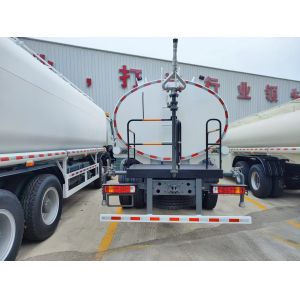 White 30CBM Water Tanker (6×4, 380HP, Left-Hand Drive): Key Advantages for Fluid