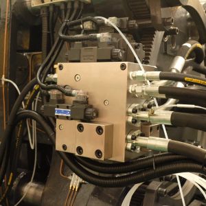 OUCO 800T Large Injection Molding Machine For Automated And Efficient Production