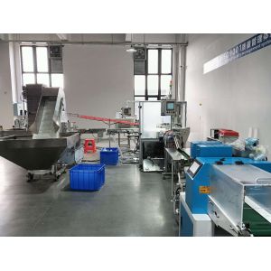 Screwing Machine And Packing Machine Connected Together For Production Whole Line