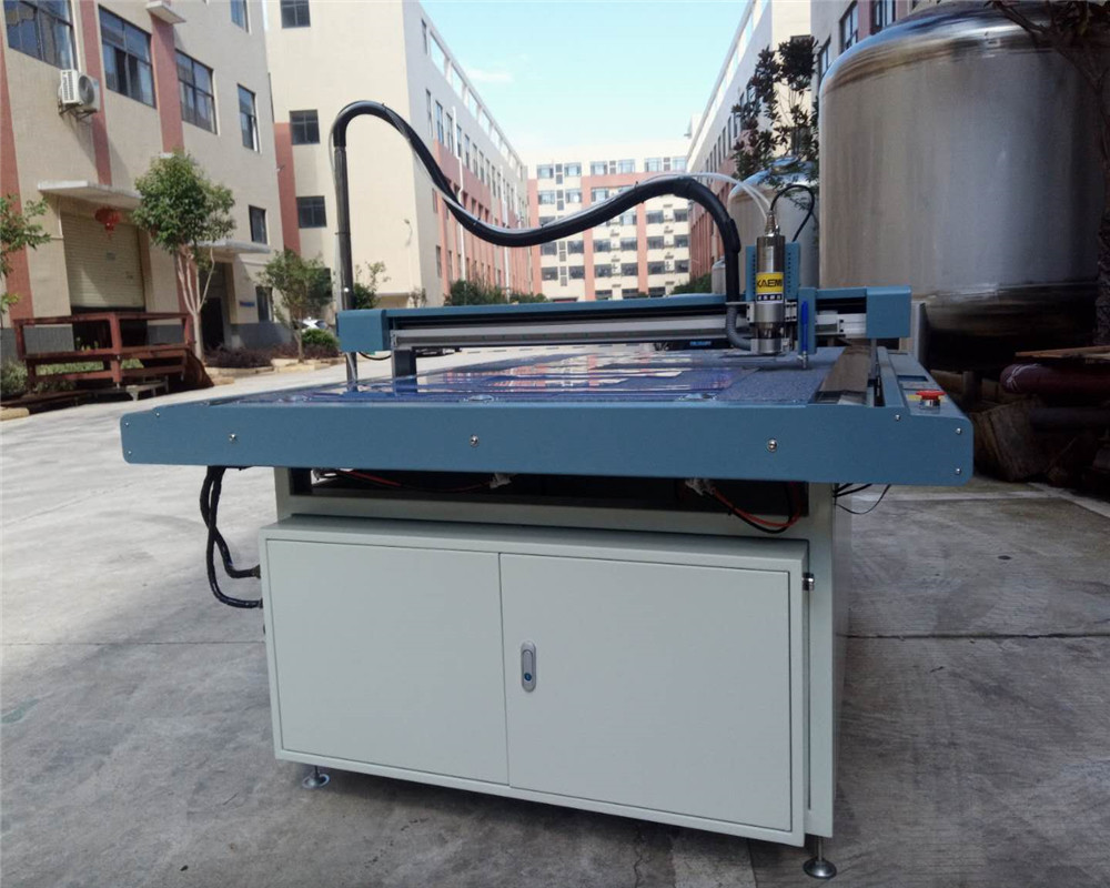 Graver Dual Usage Template Cutting Machine M3 Template Pattern Cutter 1900*1450