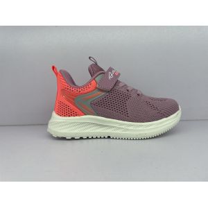 China Rubber Outsole Kids Running Shoes EVA Insole Breathable Running Sneakers on sale