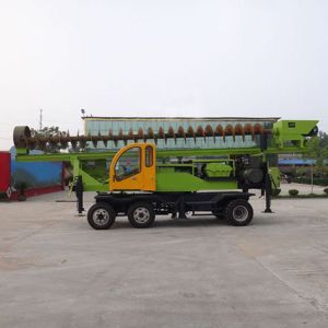 6-10m Wheeled Spiral Pile Drilling Machine With 360° Rotary Angle 8.45m Stud
