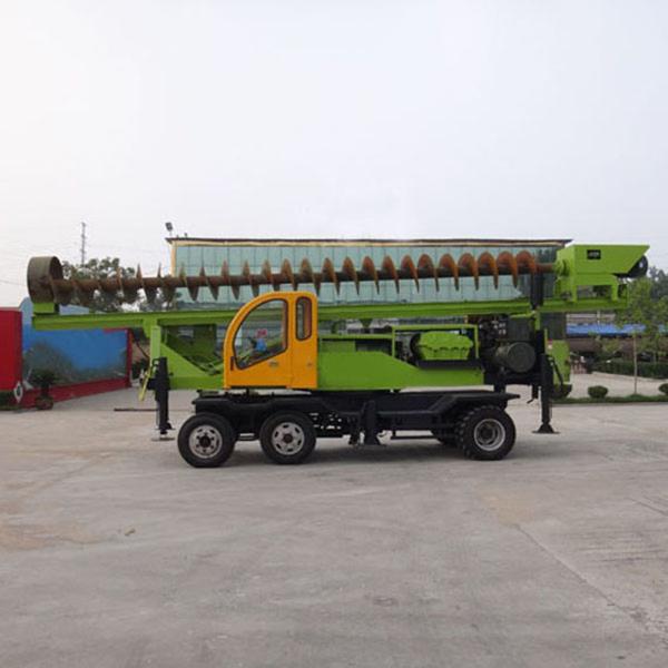 6-10m Wheeled Spiral Pile Drilling Machine With 360° Rotary Angle 8.45m Stud
