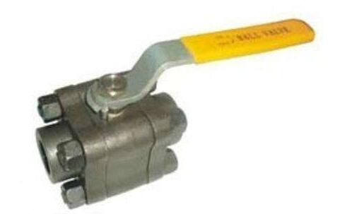 Ball Valve Threaded By Carbon Steel ASTM A 105 BODY And Stainless Steel ASTM A 182 F316 Ball/Stem