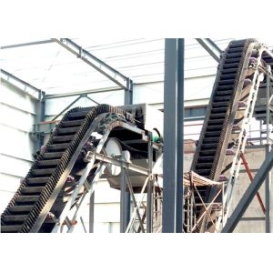 Large Angle Wave Guard Industrial Belt Conveyor With Black Baffle
