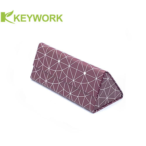Female Foldable Triangular Metal Eyewear Case Resist Compression Chinese Factory