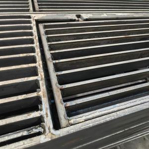 Anti Slippery Grating with High Load Capacity and Excellent Grip