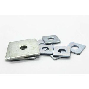 4.8 Grade Iron Square Plate Washers Q235 Steel Material Reduce Friction DIN9021