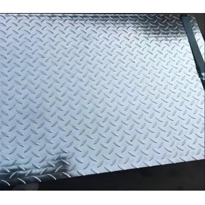 1.2-2.0mm Thickness Silver Galvanized Pattern Customizable Hot Rolled Chequered