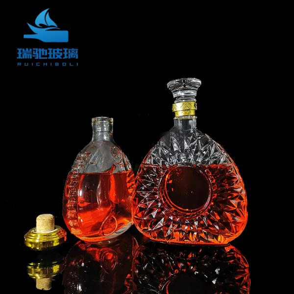 Customize Sealing Type Classic Shape Screen Printing Glass Liquor Bottles for Bar