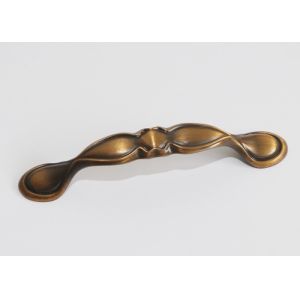 China Antique brass classic Furniture Pull Handles drawer pulls cabinet handles on sale