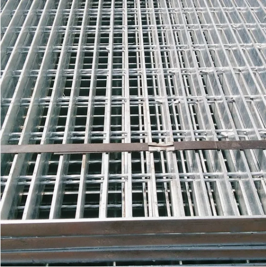 Hot DIP Galvanized Steel Grating Stair Treads with Standard Checker Plate Nosing
